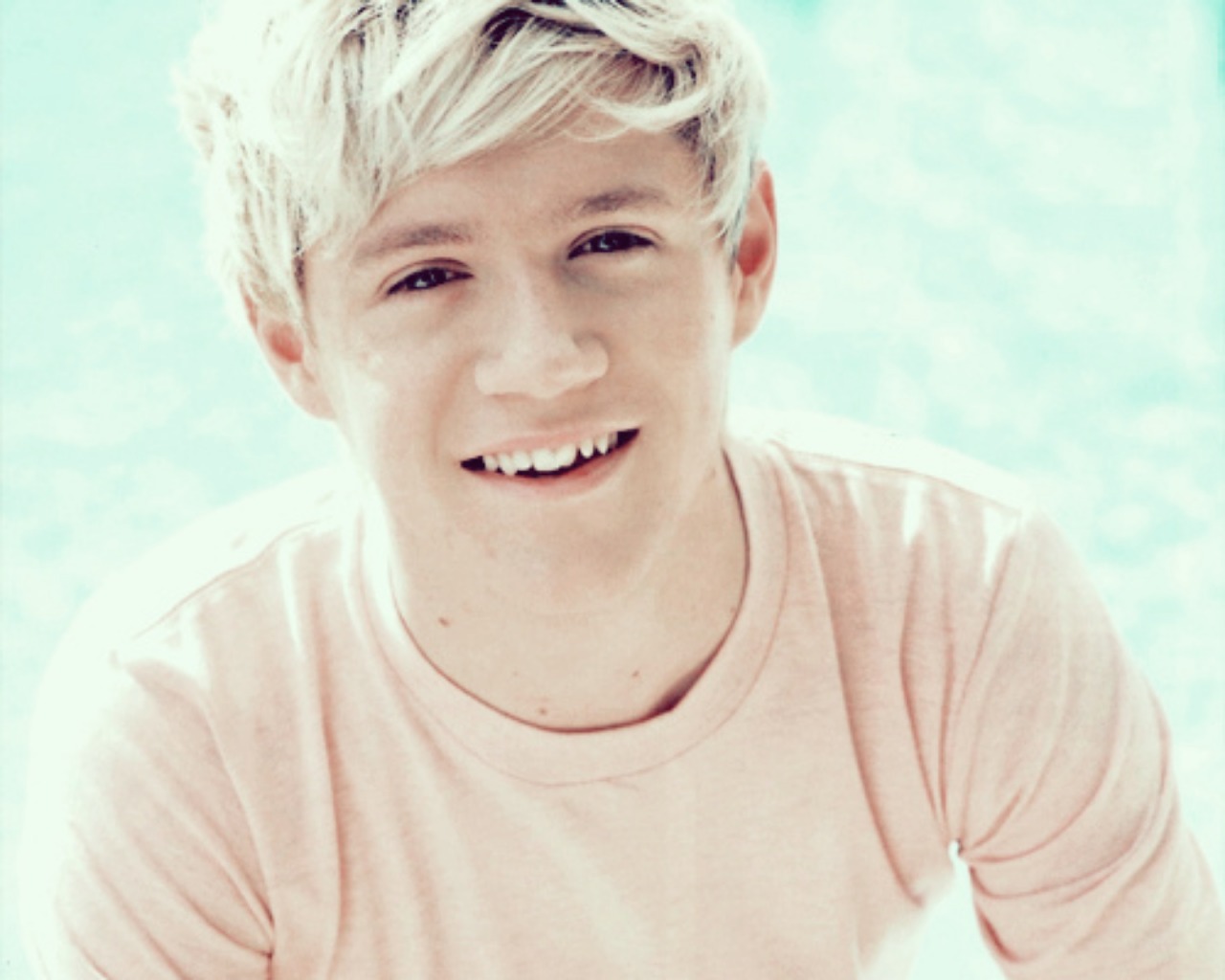 NiallHoran-niall-horan-30186842-1280-1024