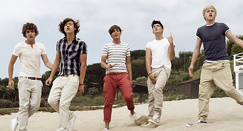 OneDirectionWhatMakesYouBeautifulBeach